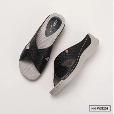 ISLAND STROLL WOMEN'S SANDAL